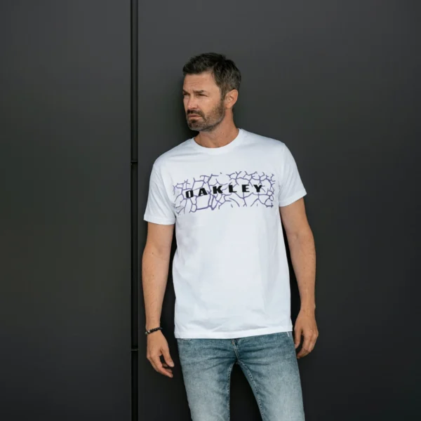 Camisa Oakley Classic: Estilo e Qualidade Premium - Image 11