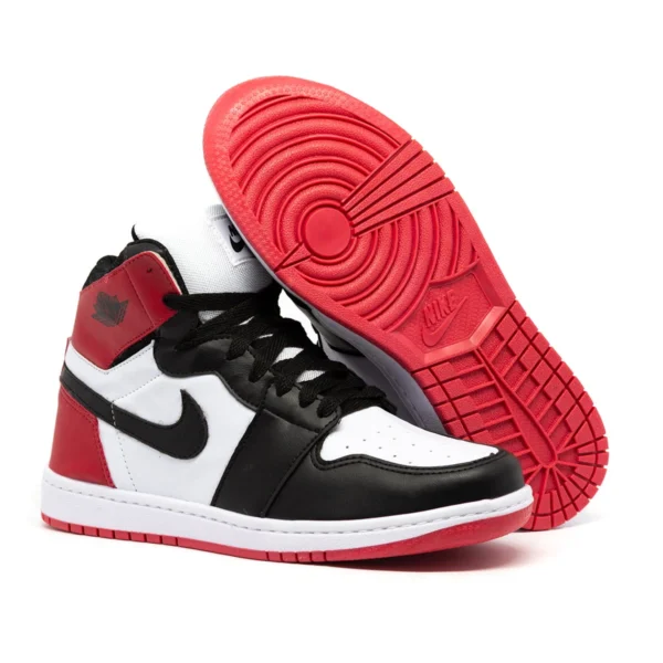 Tênis Nike Air Jordan 1 MID: Design Icônico e Estilo Único - Image 14